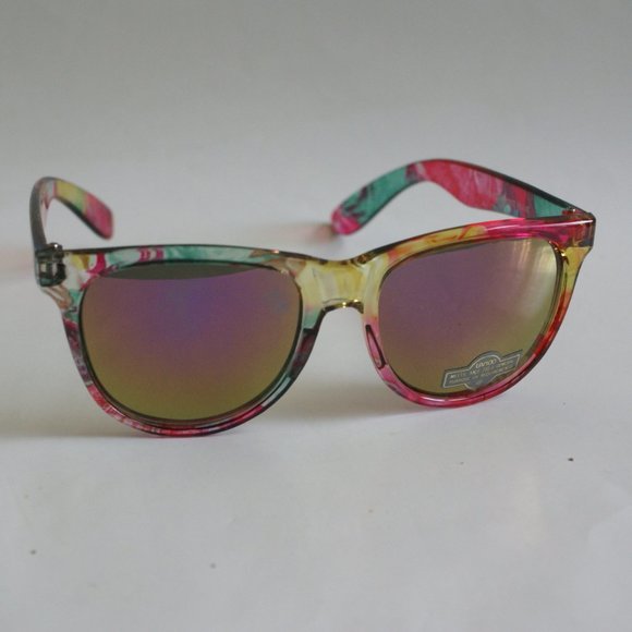 NWT True Vintage Cats 2000/Varnet \